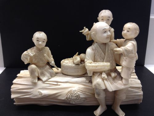 Fine Quality Japanese Ivory Okimono Family Group Meiji Period 1868-1912