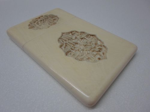fig 1. 19TH CENTURY CHINESE CANTONESE IVORY CARD CASE