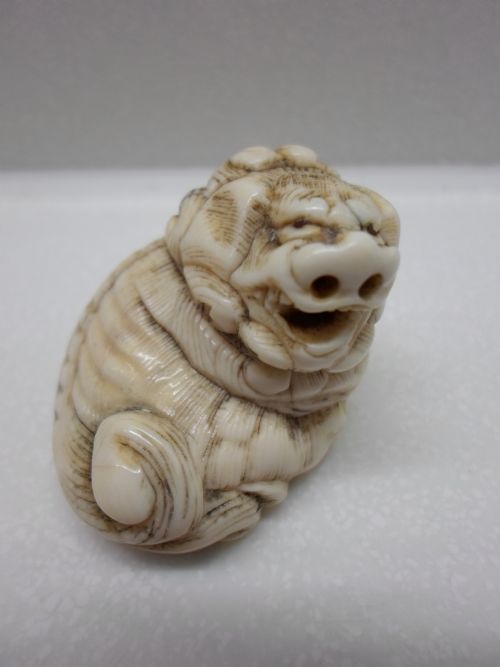 Fine 18th Century Japanese Ivory Netsuke Shi Shi Dog