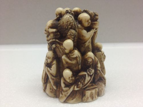 Fine Quality Japanese Ivory Netsuke / Okimono Meiji Period, Signed