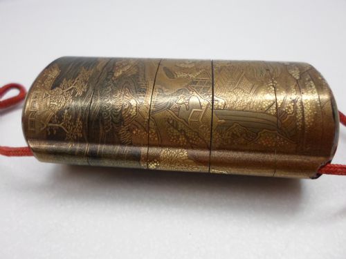 fig 2. JAPANESE GOLD LACQUER 5 SECTION INRO MEIJI PERIOD