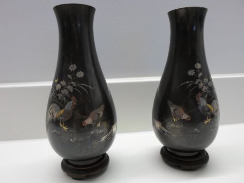 fig 1. FINE PAIR OF JAPANESE INLAID BRONZE COCKEREL VASES SIGNED