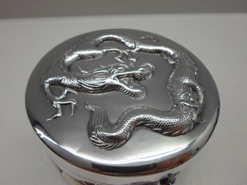 fig 1. FABULOUS CHINESE SILVER LIDDED BOX WANG HING