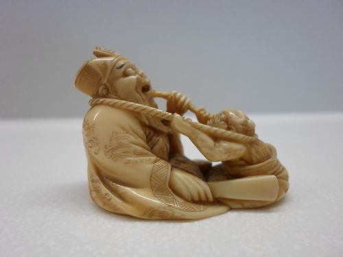 Humerous Japanese Ivory Netsuke Meiji Period