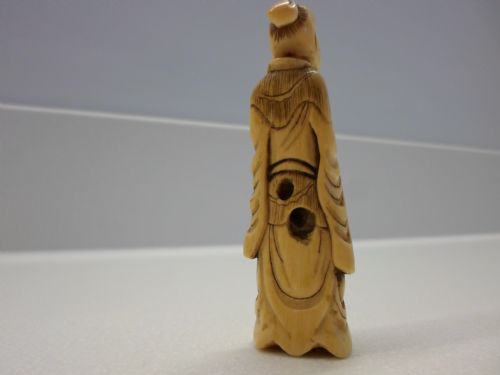 fig 1. FINE 18TH CENTURY JAPANESE IVORY NETSUKE SAGE AND MONKEY