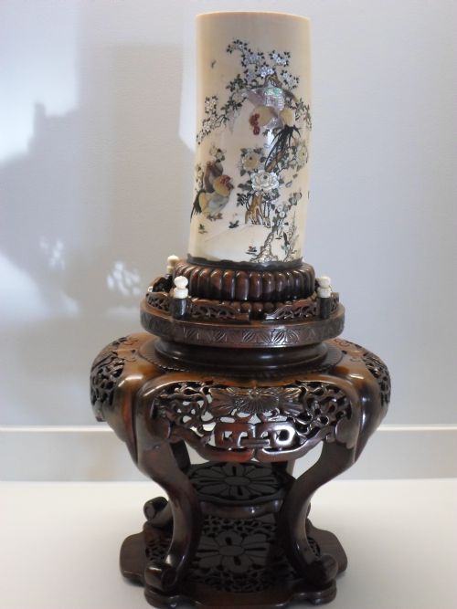 fig 1. STUNNING HUGE JAPANESE SHIBAYAMA IVORY TUSK VASE ON STAND