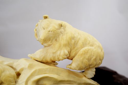 fig 2. RARE LARGE JAPANESE IVORY TUSK BRIDGE OF BEARS MEIJI