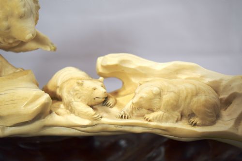 fig 3. RARE LARGE JAPANESE IVORY TUSK BRIDGE OF BEARS MEIJI