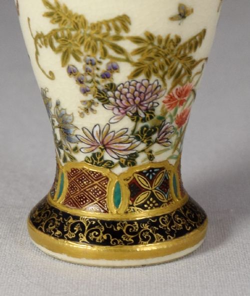 DELIGHTFUL PAIR OF JAPANESE MINIATURE SATSUMA VASES BY YABU MEIZAN  View VIII