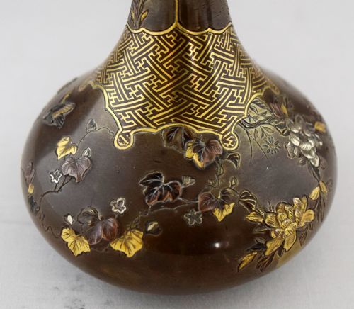 GOOD QUALITY PAIR OF JAPANESE MIXED METAL DAMASCENED VASES - ADDITIONAL PHOTO 5