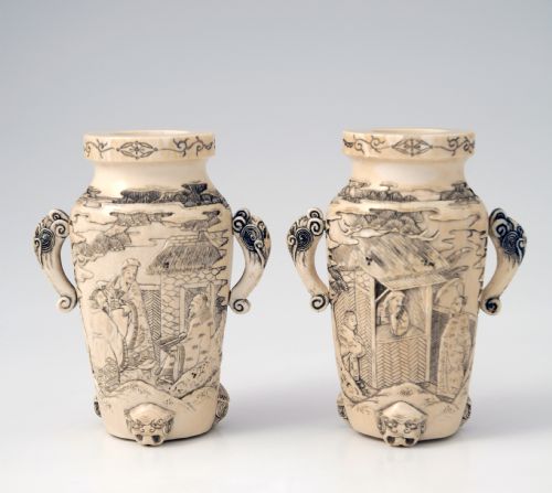 good pair of japanese ivory vases meiji period - CATEGORY: ANTIQUE VASES - DATED 1900