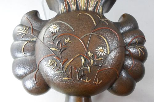 STYLISH AND UNUSUAL JAPANESE BRONZE ONLAID VASE - ADDITIONAL PHOTO 3