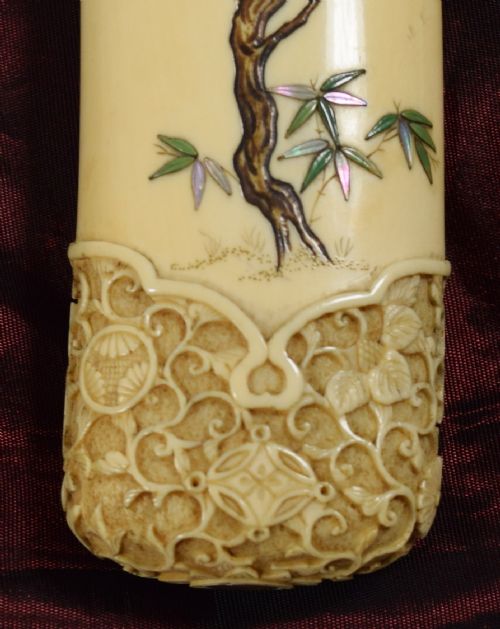 A FINELY CARVED JAPANESE IVORY AND SHIBAYAMA TANTO - ADDITIONAL PHOTO 8