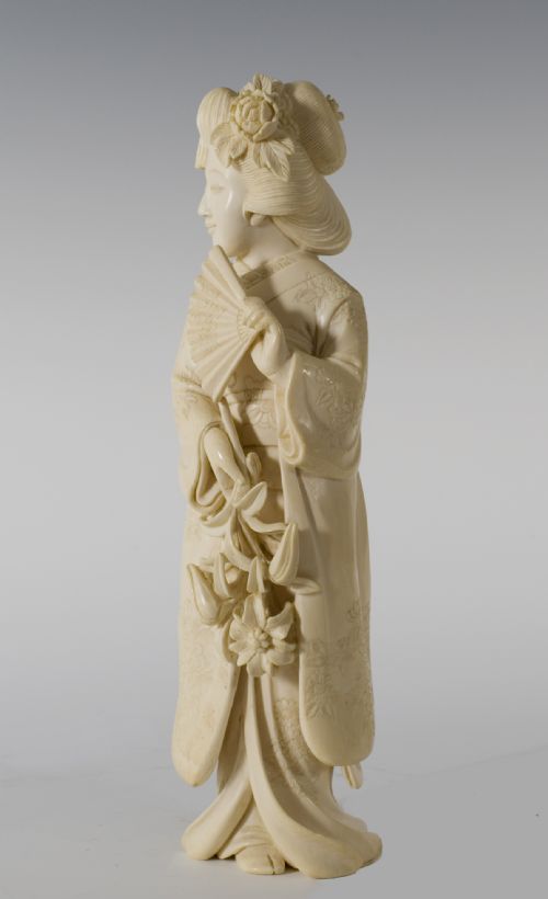 FABULOUS QUALITY JAPANESE IVORY OKIMONO BEAUTIFUL BIJIN - ADDITIONAL PHOTO 2
