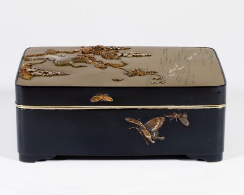 A FINE JAPANESE ONLAID BRONZE MIXED METAL BOX BY MIYABE ATSUYOSHI - ADDITIONAL PHOTO 2