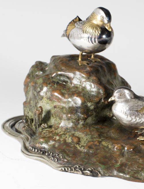 AN EXQUISITE JAPANESE MIXED METAL STUDY OF MANDARIN DUCKS - ADDITIONAL PHOTO 8