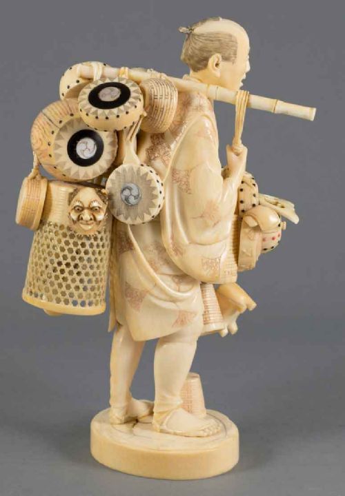GOOD QUALITY JAPANESE IVORYSHIBAYAMA TRAVELLING SALESMAN OKIMONO - ADDITIONAL PHOTO 3