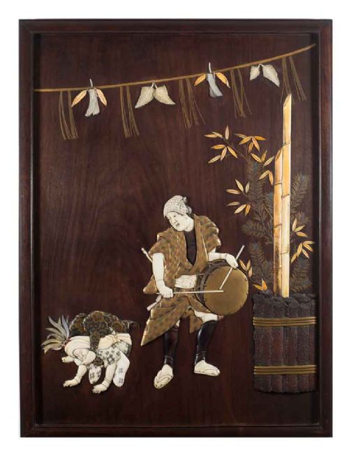 FINE PAIR OF HUMEROUS JAPANESE SHIBAYAMA AND LACQUER HARDWOOD PANELS - ADDITIONAL PHOTO 2