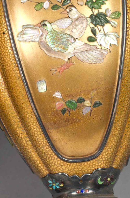 OUTSTANDING PAIR OF JAPANESE GOLD LACQUER SHIBAYAMA VASES - ADDITIONAL PHOTO 12