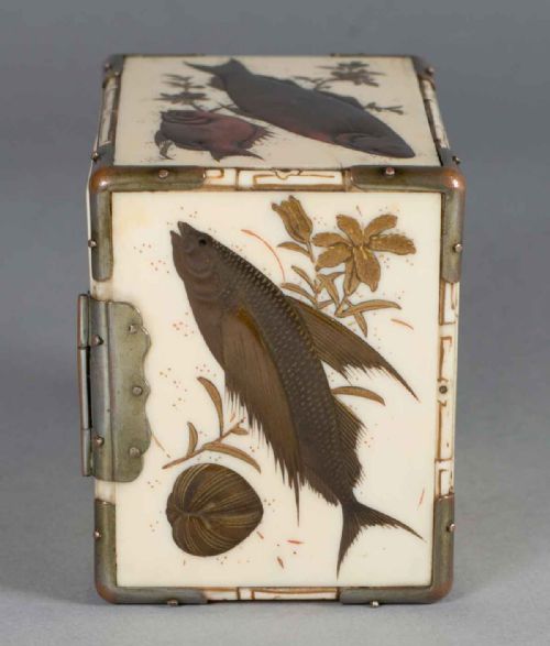 A CHARMING JAPANESE IVORY SHIBAYAMA LACQUERED FISH KODANSU - ADDITIONAL PHOTO 4