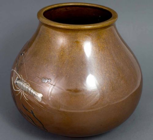 A HIGHLY DECORATIVE JAPANESE MIXED METAL CRAYFISH VASE - ADDITIONAL PHOTO 4