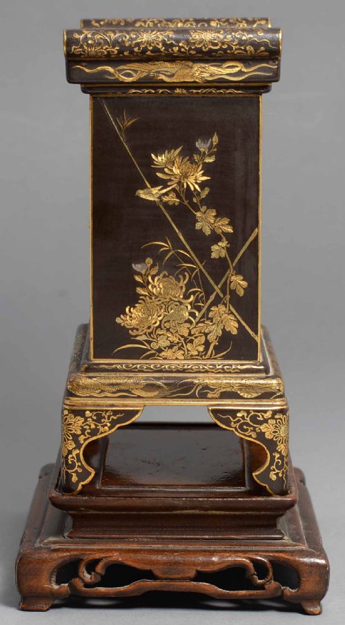 A FINE JAPANESE KOMAI STYLE SHODANA CABINET ON STAND - ADDITIONAL PHOTO 5