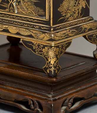 A FINE JAPANESE KOMAI STYLE SHODANA CABINET ON STAND - ADDITIONAL PHOTO 6
