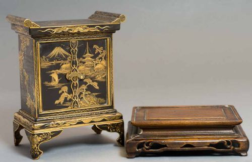 A FINE JAPANESE KOMAI STYLE SHODANA CABINET ON STAND - ADDITIONAL PHOTO 9