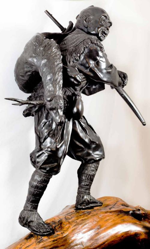 HUGE JAPANESE BRONZE OKIMONO HUNTER ON A ROOTWOOD BASE - ADDITIONAL PHOTO 2