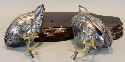 A CHARMING JAPANESE SILVERED BRONZE QUAIL OKIMONO BY HIDENAO - ADDITIONAL PHOTO 8