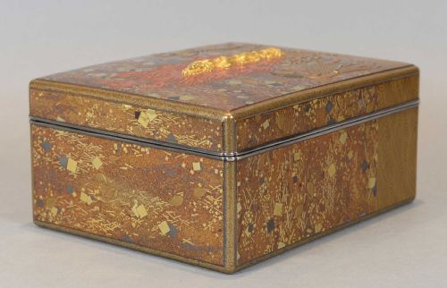 A FANTASTIC JAPANESE EDO PERIOD LACQUER BOX SOLID GOLD KURIKARA DRAGON SWORD BY GOTO MITSUTAKA - ADDITIONAL PHOTO 3