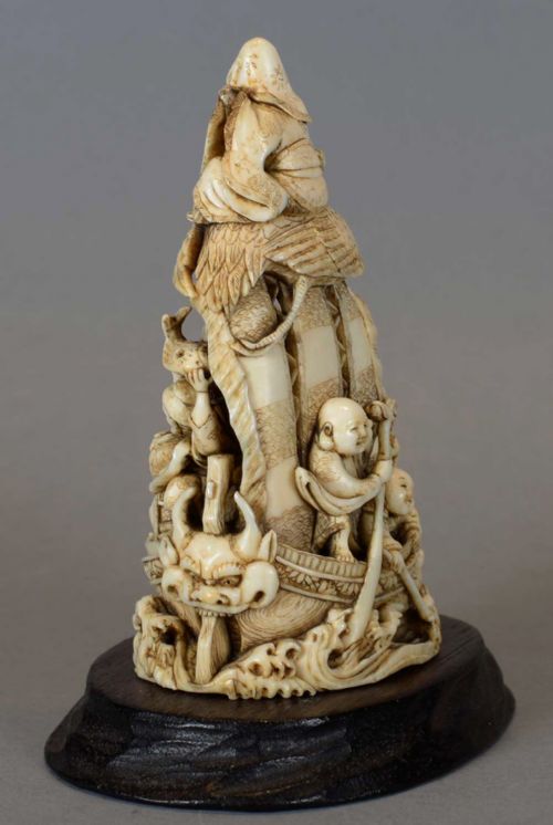 GOOD QUALITY JAPANESE IVORY OKIMONO TAKARABUNE WITH LUCKY GODS BY MASATOSHI - ADDITIONAL PHOTO 3