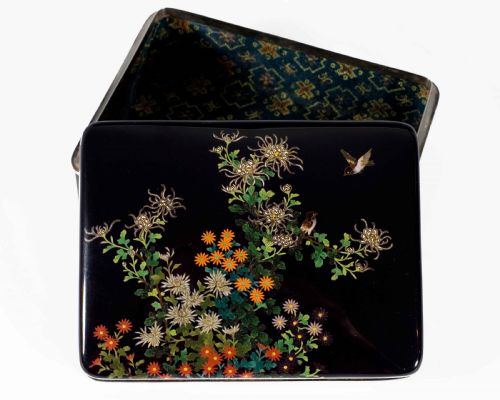 A FINE QUALITY JAPANESE GOLD WIRE CLOISONNE ENAMEL BOX - ADDITIONAL PHOTO 4