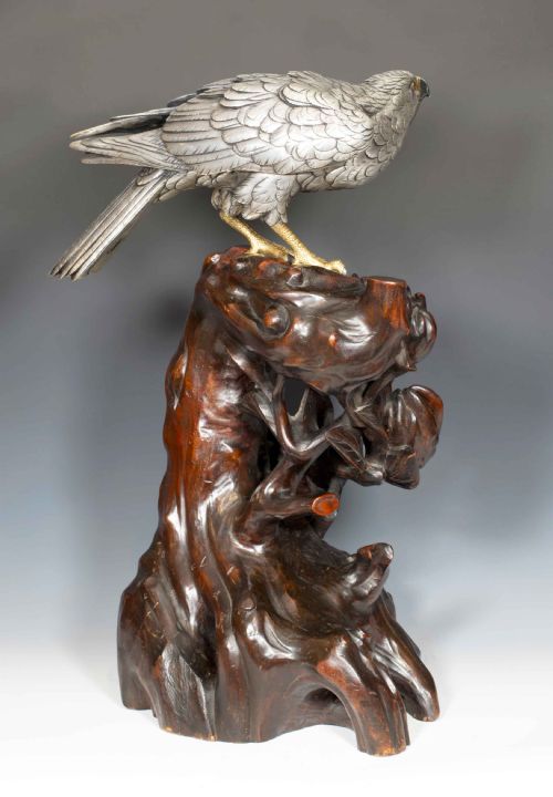 JAPANESE SILVERED BRONZE GOSS HAWK ON ROOTWOOD STAND BY KUNICHIKA - ADDITIONAL PHOTO 6