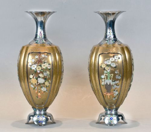 Outstanding Pair of Japanese Gold Lacquer & Shibayama Vases