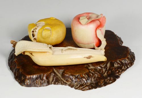 JAPANESE MEIJI PERIOD CARVED IVORY MIXED FRUIT OKIMONO - ADDITIONAL PHOTO 1