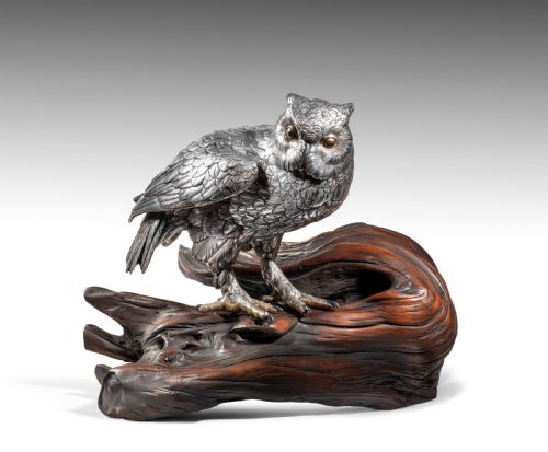 japanese silvered bronze snowy owl on wood stand by yasumasa - CATEGORY: ANTIQUE SCULPTURES - DATED 1890