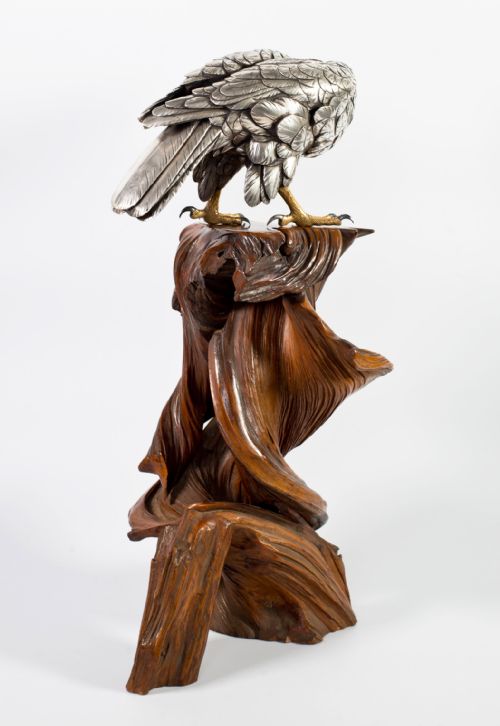 JAPANESE SILVERED BRONZE HAWK ON NATURALISTIC WOOD STANDYOSHITANI - ADDITIONAL PHOTO 6