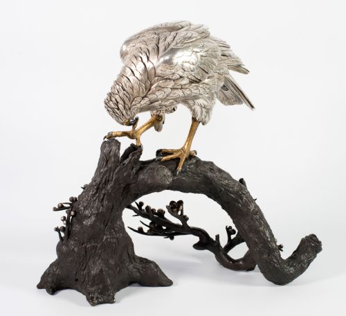 JAPANESE SILVERED BRONZE HAWK ON PRUNUS BRANCH BY KAZAN - ADDITIONAL PHOTO 5