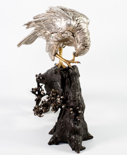 JAPANESE SILVERED BRONZE HAWK ON PRUNUS BRANCH BY KAZAN - ADDITIONAL PHOTO 8