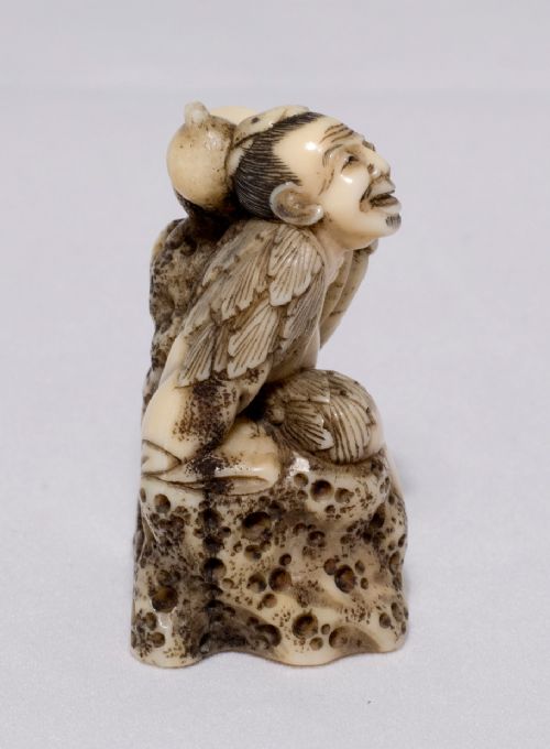 JAPANESE WALRUS TUSK NETSUKE OF CHOKARO SENNIN - ADDITIONAL PHOTO 3
