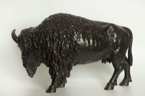 LARGE JAPANESE BRONZE BISON OKIMONO BY MARUKI - ADDITIONAL PHOTO 4