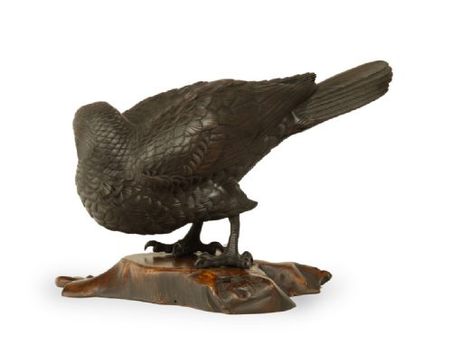 JAPANESE BRONZE HAWK OKIMONO BY MARUKI - ADDITIONAL PHOTO 4