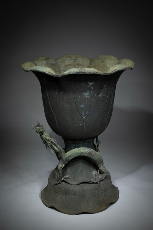 MONUMENTAL JAPANESE GARDEN TEMPLE VASE WATER FEATURE - ADDITIONAL PHOTO 2