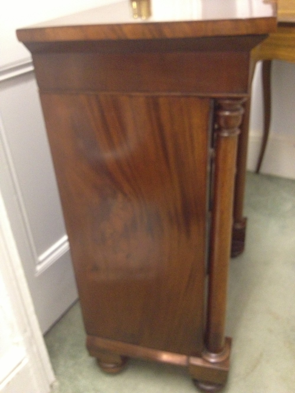 VERY SMALL VICTORIAN FLAME MAHOGANY CHEST OF DRAWERS View III