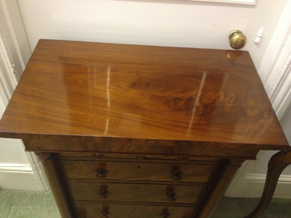 VERY SMALL VICTORIAN FLAME MAHOGANY CHEST OF DRAWERS View IV