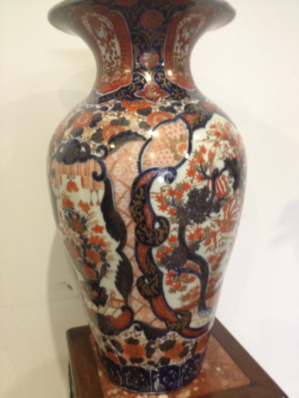FANTASTIC QUALITY LARGE JAPANESE IMARI VASE View VII