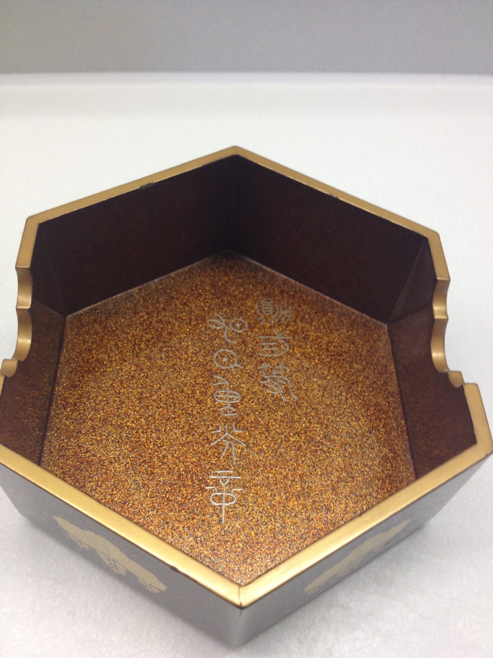JAPANESE MAKIE LACQUERED BOX AND COVER SILVER HANDLES MEIJI PERIOD View IX