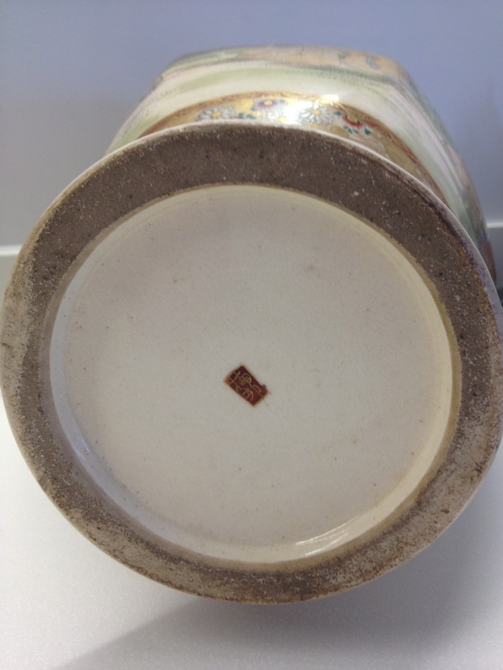 VERY LARGE DECORATIVE JAPANESE SATSUMA VASE  View XIV