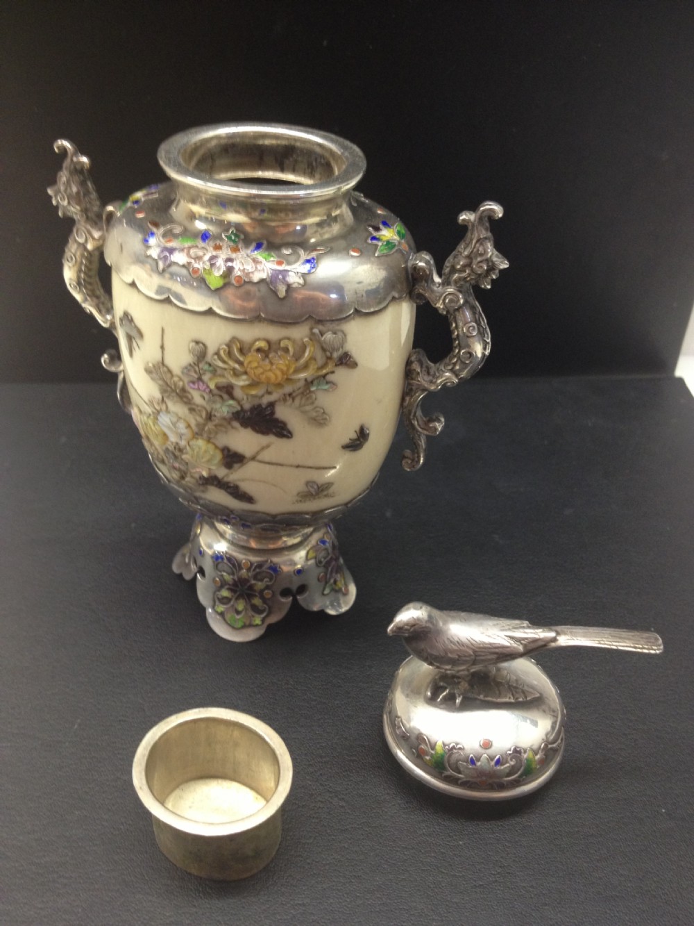 FABULOUS JAPANESE SILVER & IVORY SHIBAYAMA TUSK VASE View X
